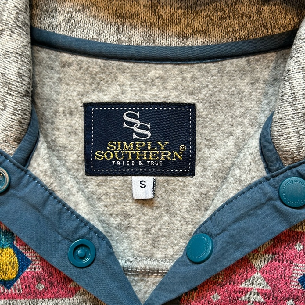 Simply Southern pullover small - Picture 3 of 4